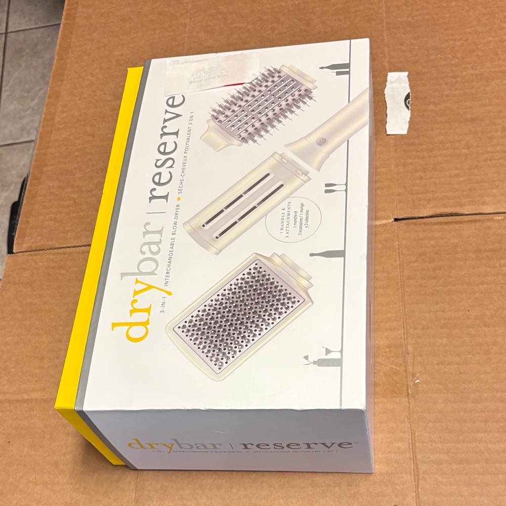 NWT-Drybar Reserve 3-in-1 Hot Air Styling Brush in White and Gold